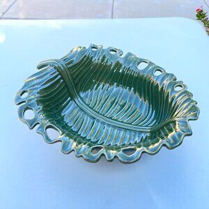 New Pier 1 Imports Green Palm Leaf Shaped Bowl Dish Stoneware Tropical